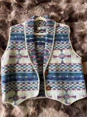 Orvis Wool Shawl-Collar Vest in Cream, Blue & Purple